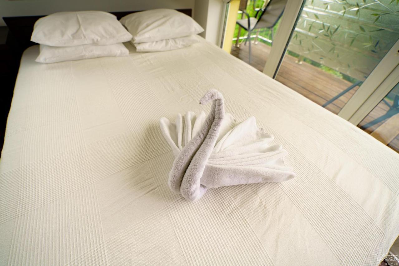 Isaan Ostrzyce Guest House Exterior photo