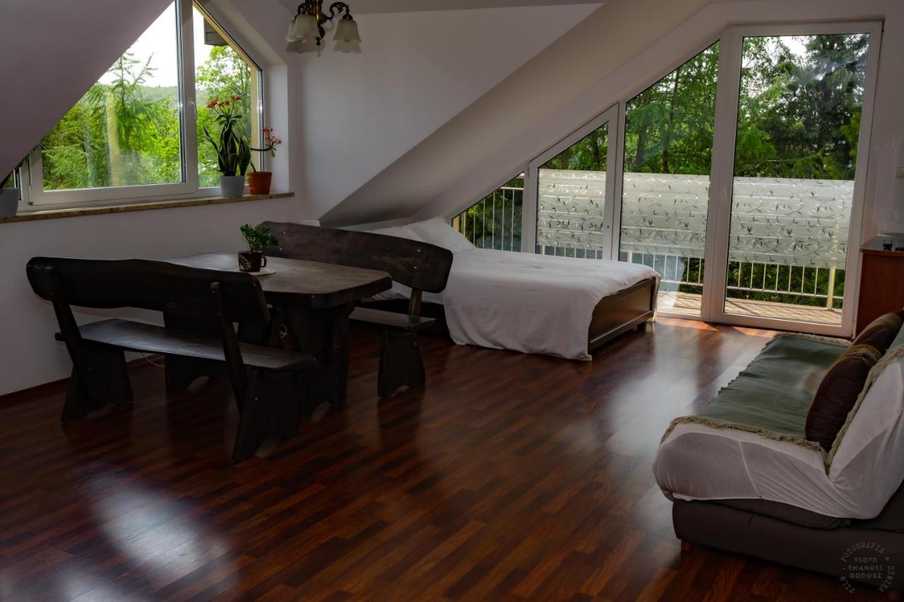 Isaan Ostrzyce Guest House Exterior photo